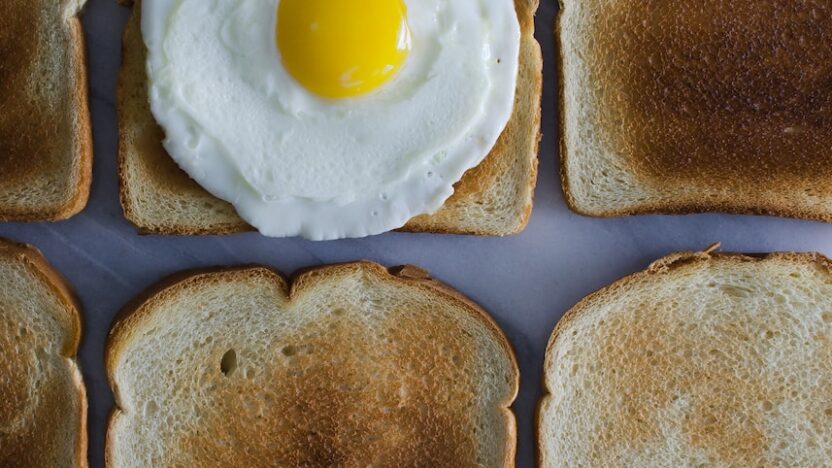 sunny side up egg on toasted breads